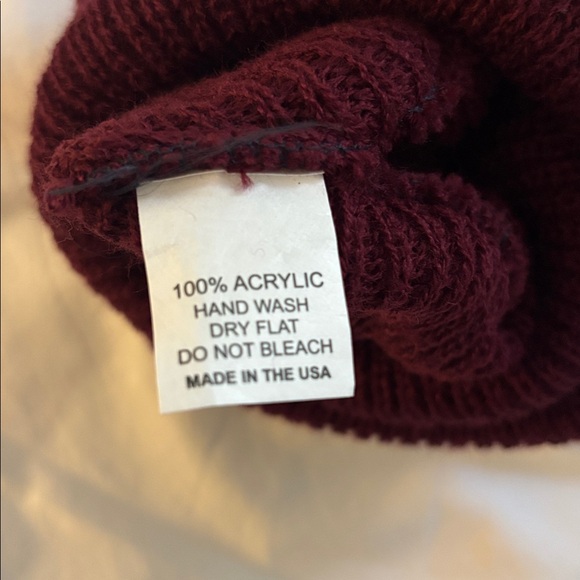 SANTA BARBARA Surf Shop Watch Beanie 🏄 - Picture 4 of 4